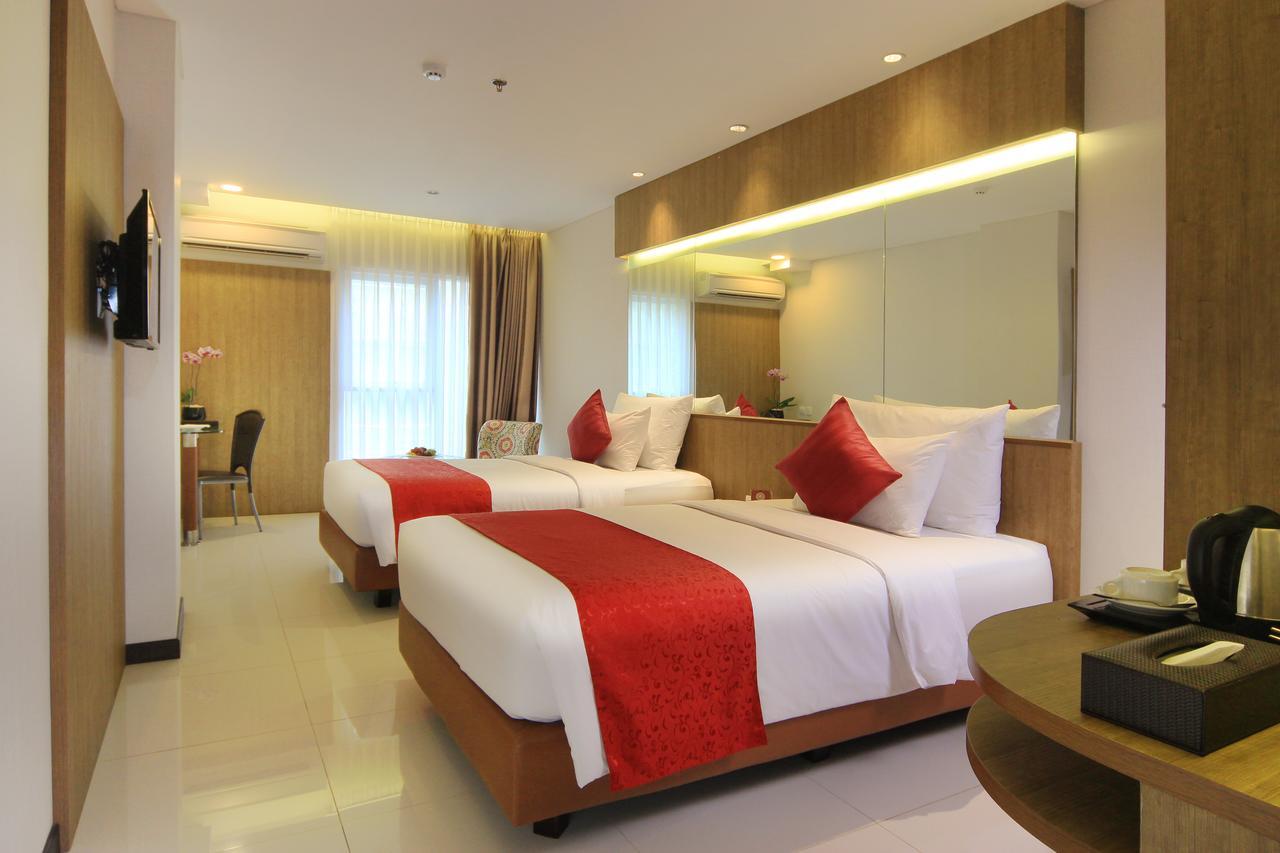 West Point Hotel Bandung Exterior foto